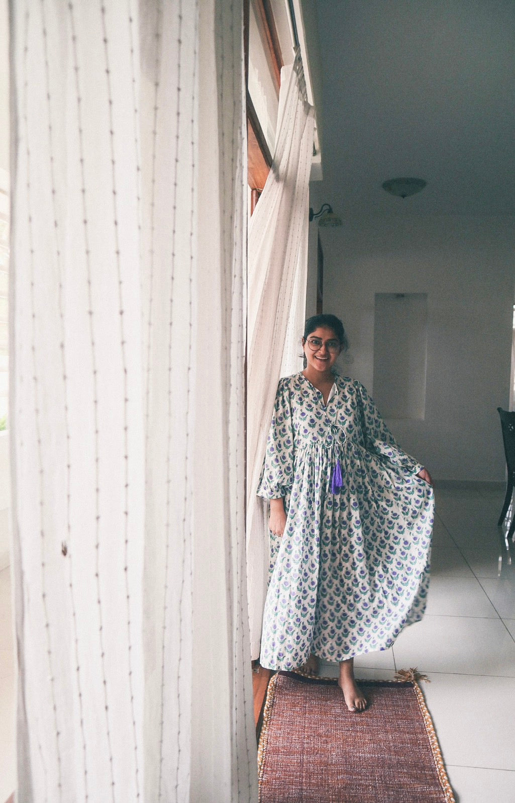 Balloon sleeve dress_ yellow