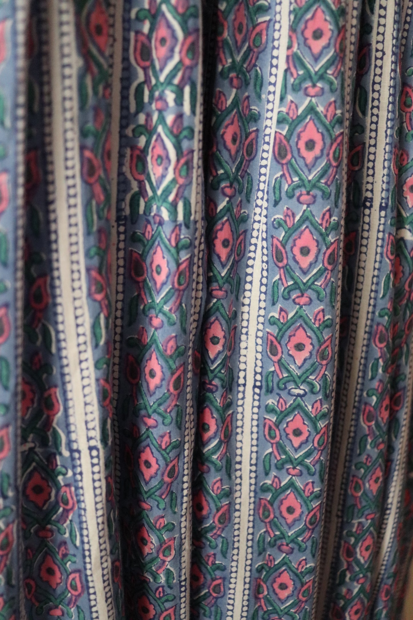 【3/1 (日) 11:30am JST 販売開始】Balloon sleeve dress