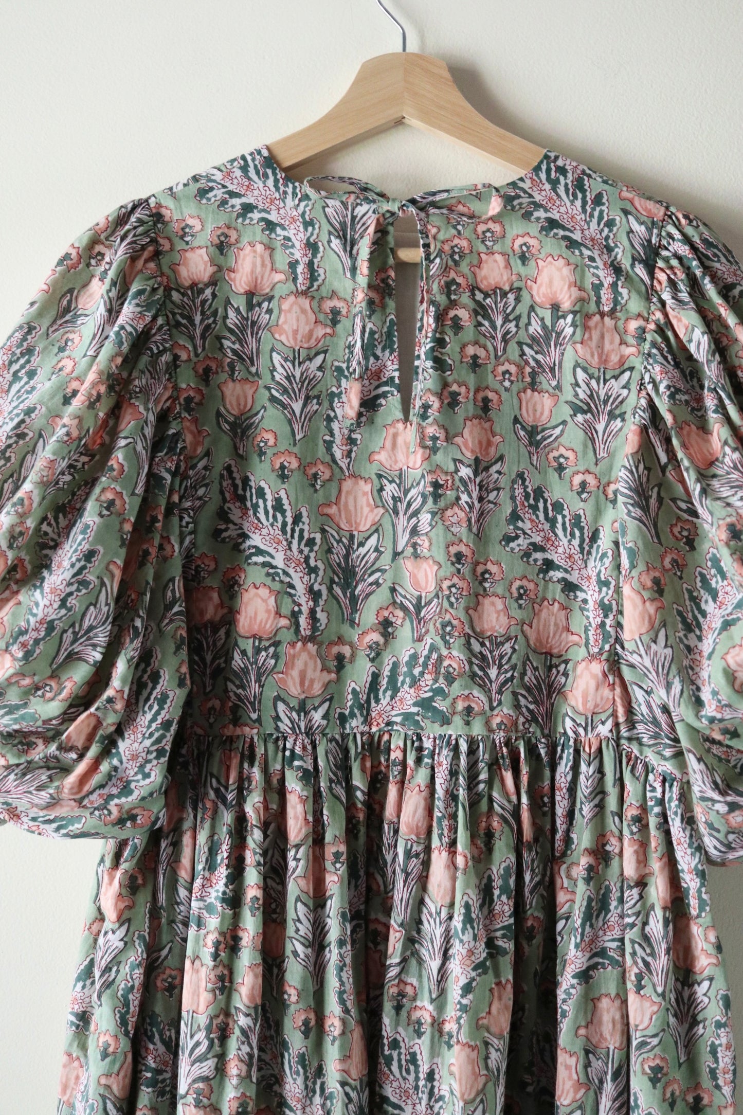 Puff Sleeve Dress [パフ スリーブ ドレス]