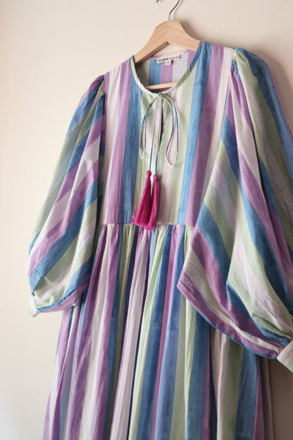 Balloon sleeve dress