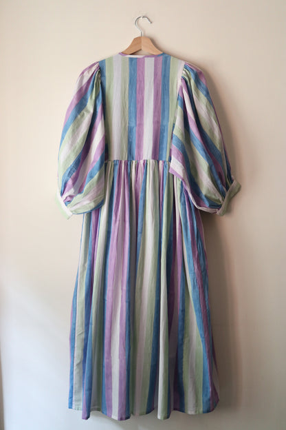 Balloon sleeve dress