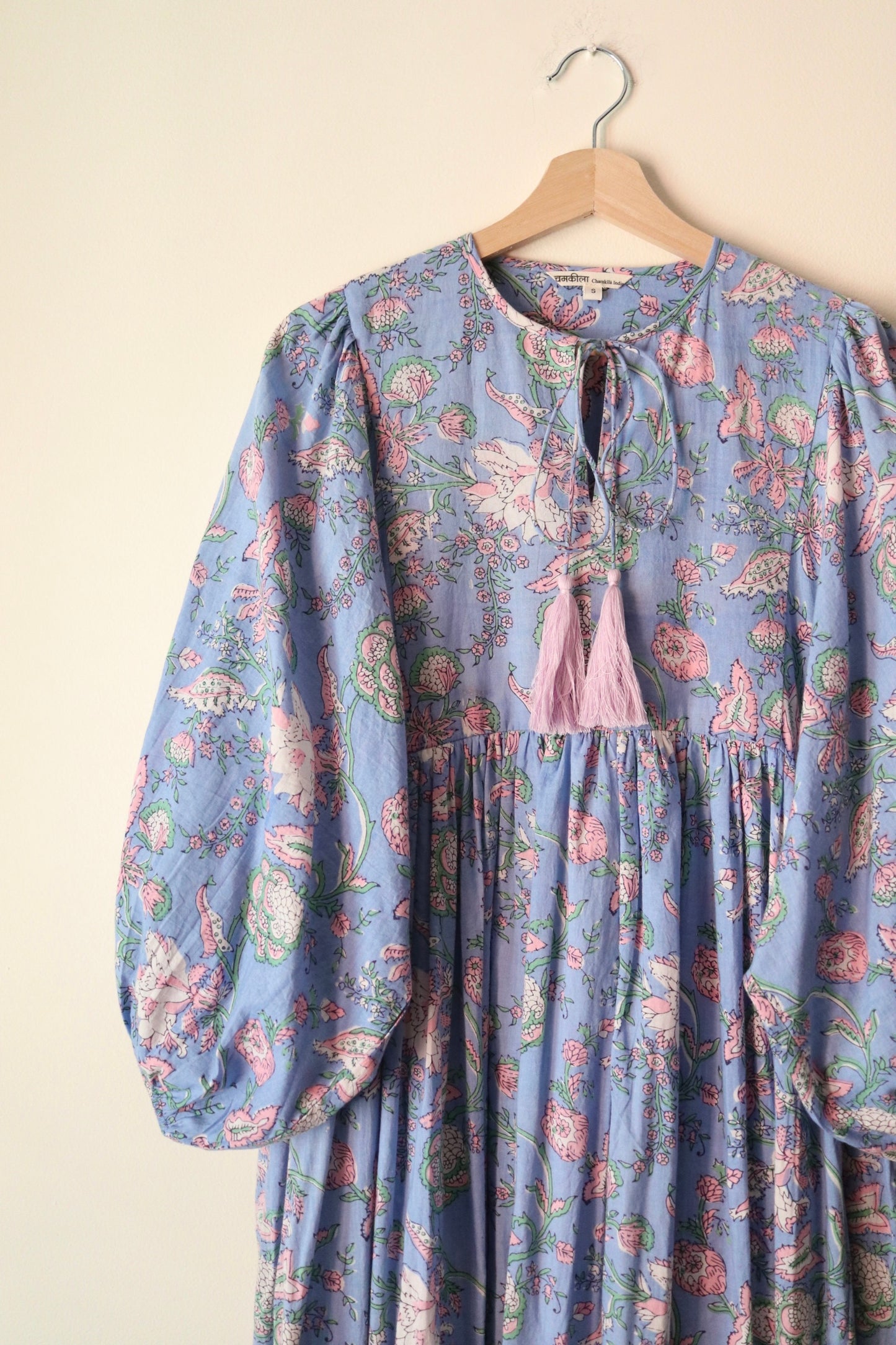 【3/1 (日) 11:30am JST 販売開始】Balloon sleeve dress