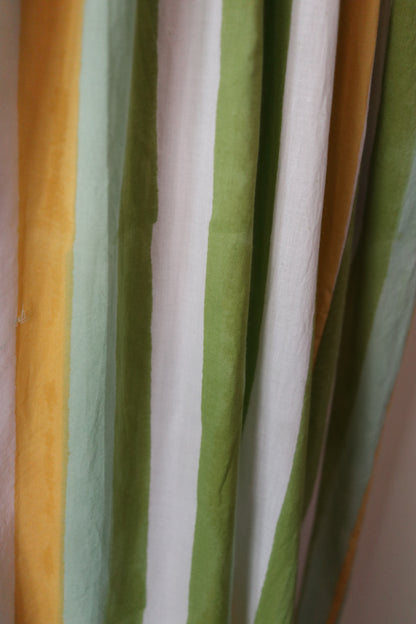 【3/1 (日) 11:30am JST 販売開始】Balloon sleeve dress