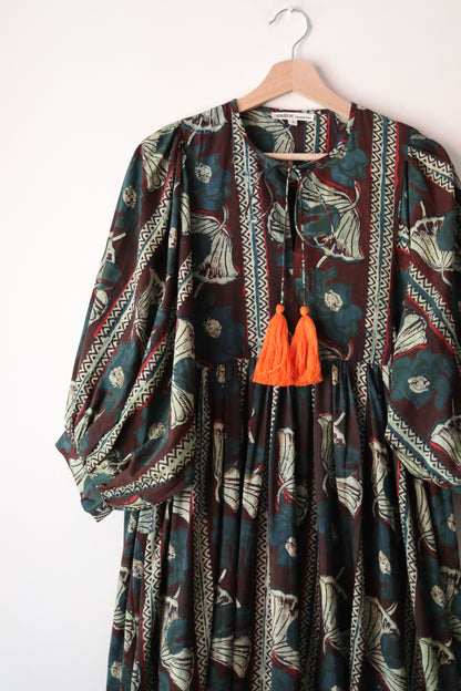 【3/1 (日) 11:30am JST 販売開始】Balloon sleeve dress