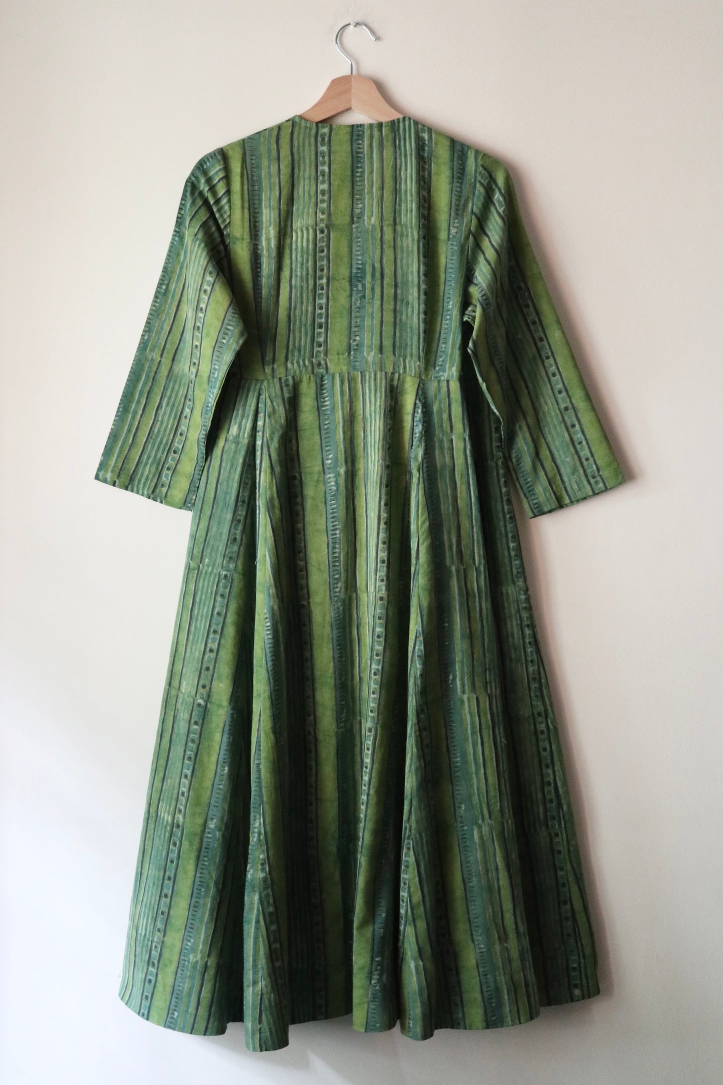 Drape Wrap Dress [ドレープラップドレス]