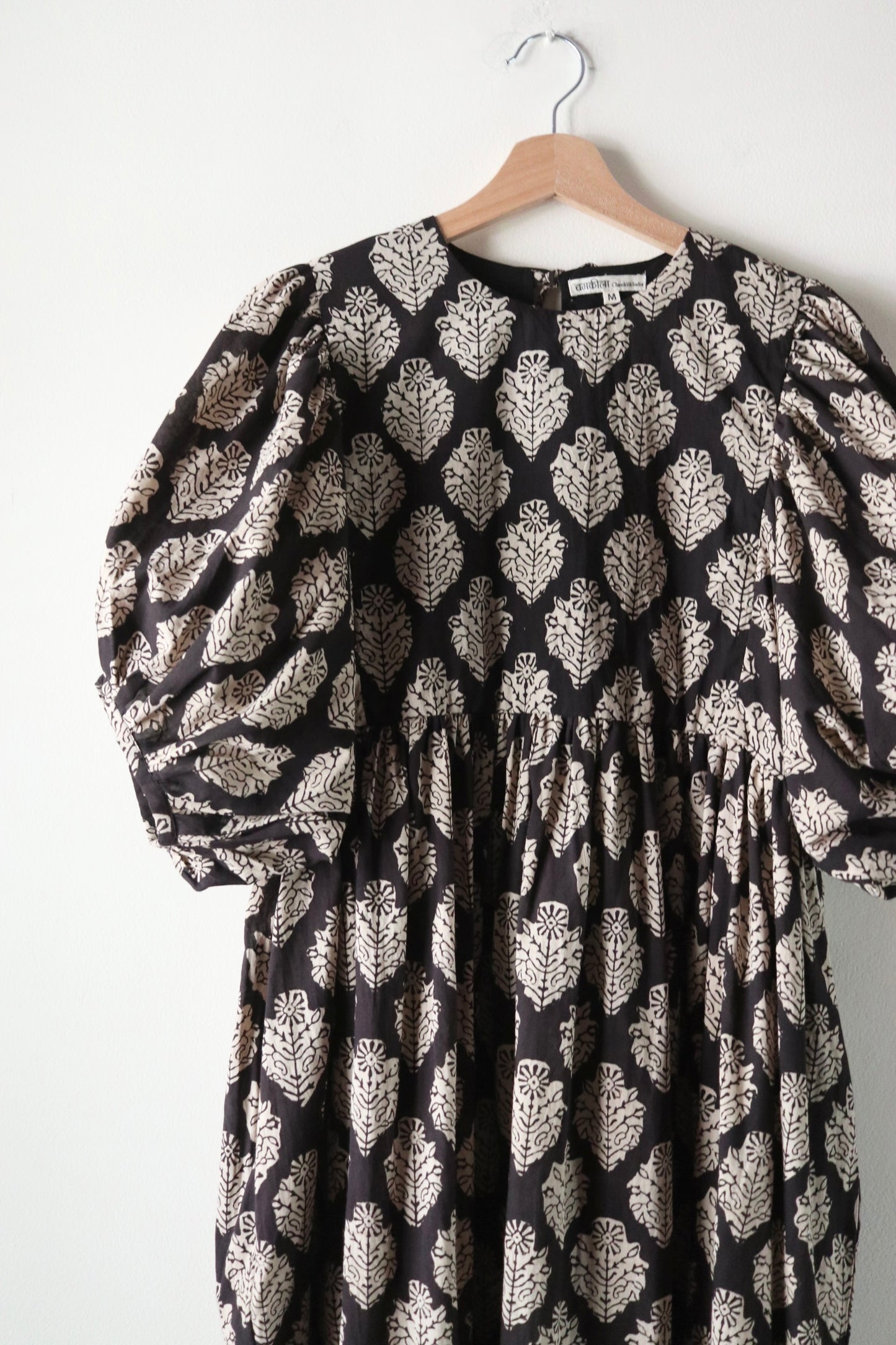 【7/23(木)21:00 JST 販売開始】Puff Sleeve Dress [パフ スリーブ ドレス]