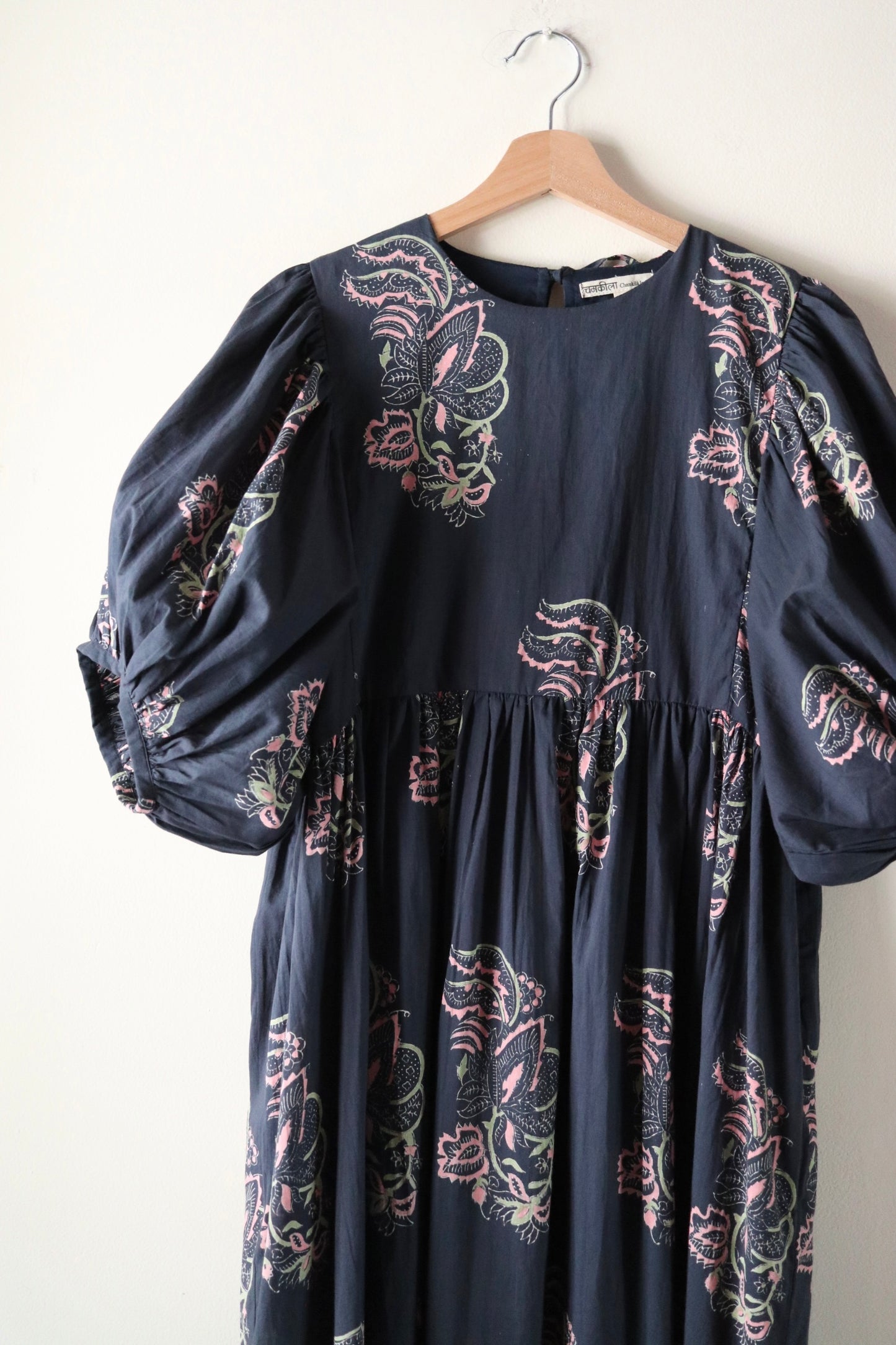 Puff Sleeve Dress [パフ スリーブ ドレス]