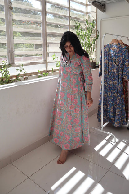 【12/10 (水) 21:00 JST 販売開始】Drape Wrap Dress [ドレープラップドレス]