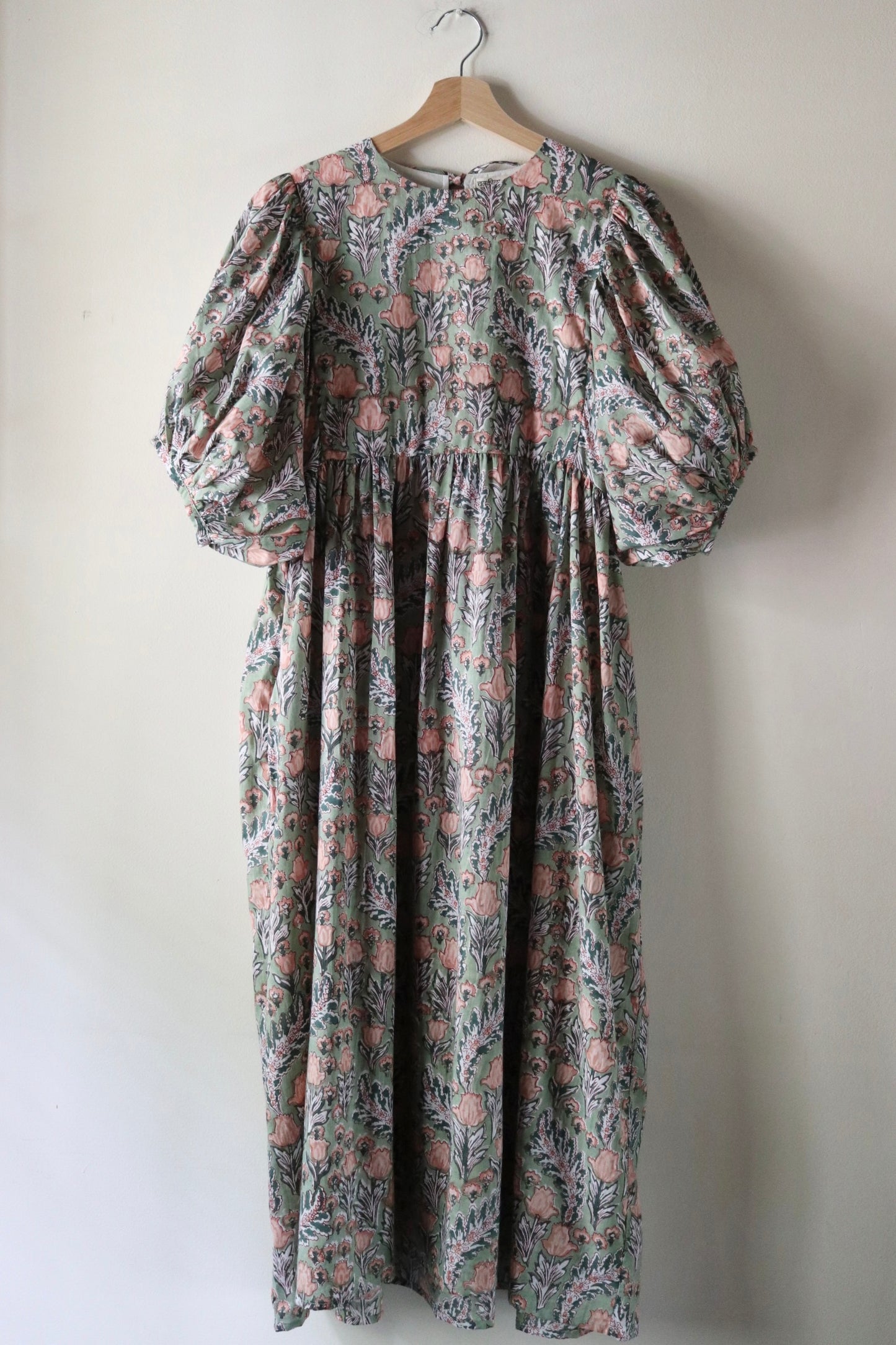 Puff Sleeve Dress [パフ スリーブ ドレス]