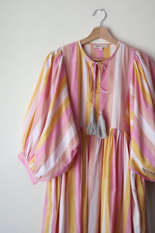 【3/1 (日) 11:30am JST 販売開始】Balloon sleeve dress