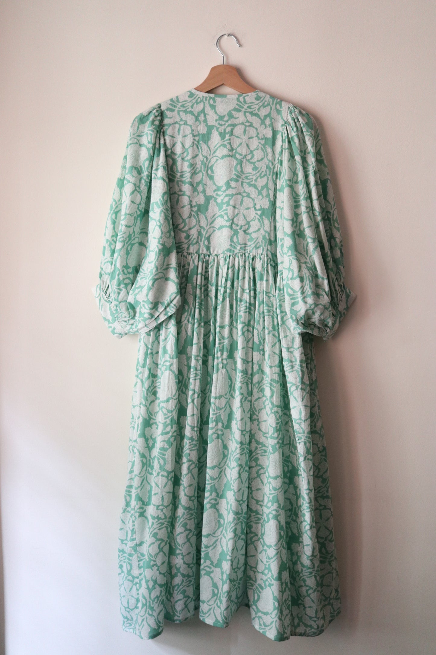 【日本在庫｜国内配送限定】Balloon sleeve dress