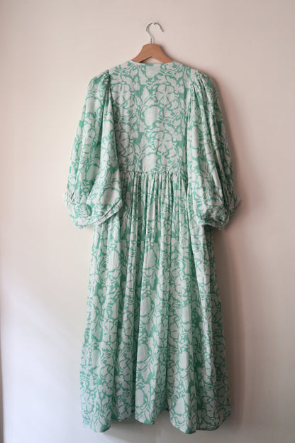 【日本在庫｜国内配送限定】Balloon sleeve dress