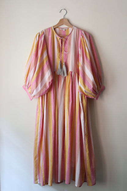 【3/1 (日) 11:30am JST 販売開始】Balloon sleeve dress