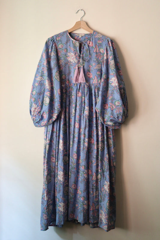 【3/1 (日) 11:30am JST 販売開始】Balloon sleeve dress