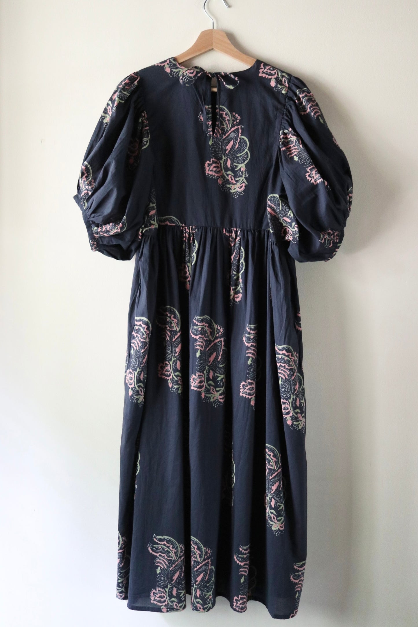 Puff Sleeve Dress [パフ スリーブ ドレス]