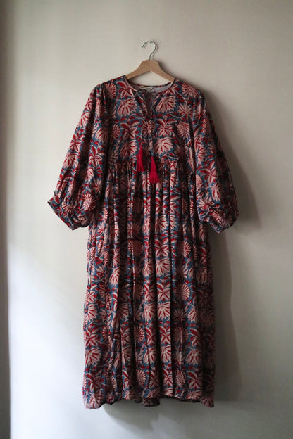 Balloon sleeve dress