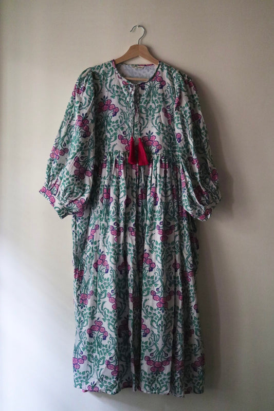 Balloon sleeve dress