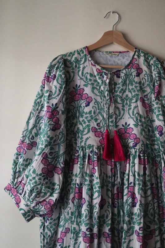 Balloon sleeve dress