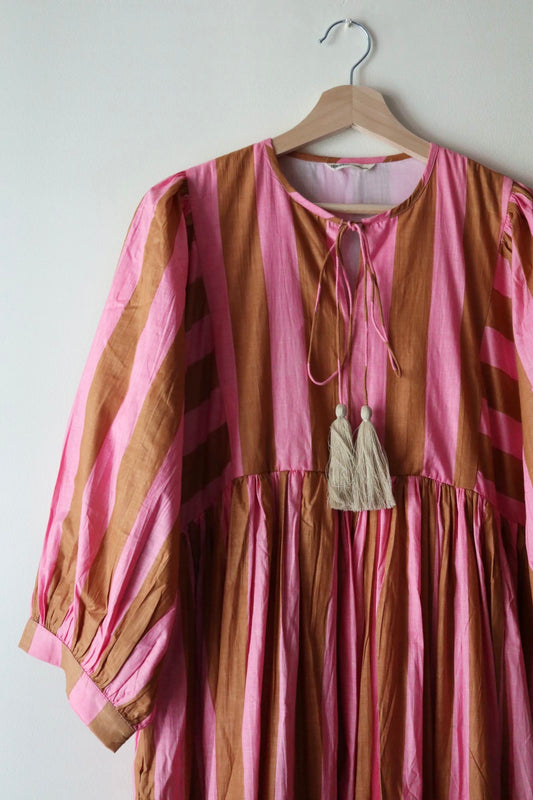 Balloon sleeve dress