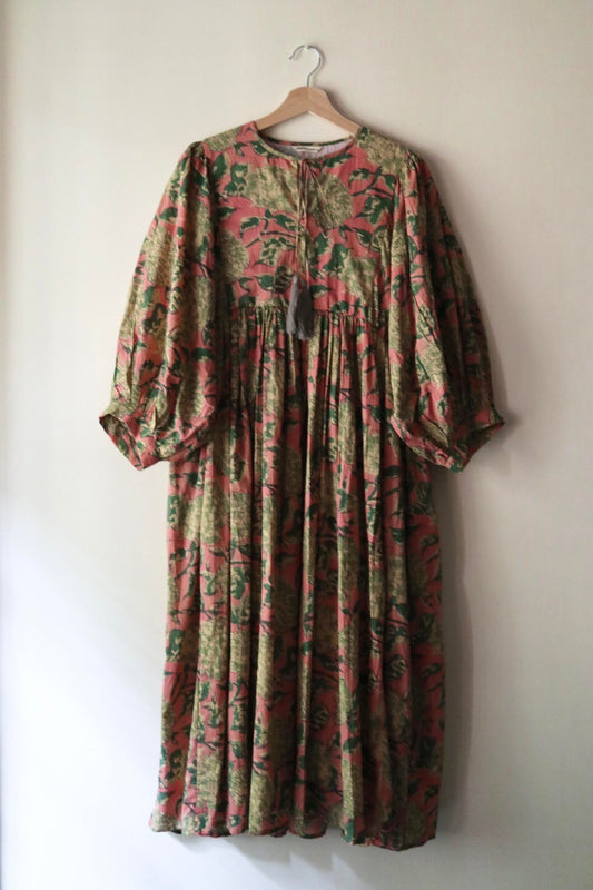 Balloon sleeve dress