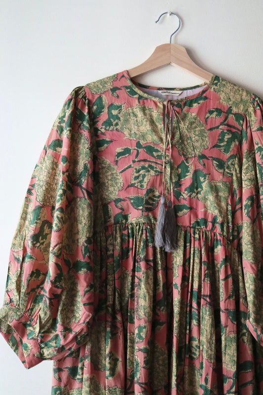 Balloon sleeve dress