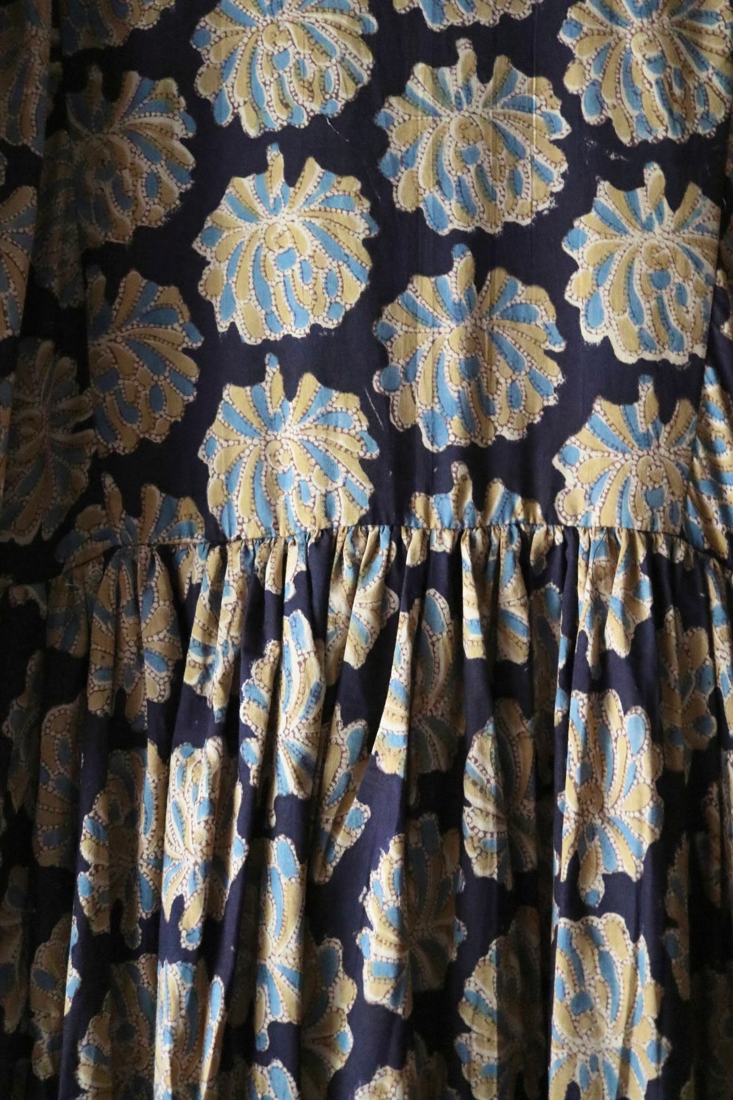 Balloon sleeve dress