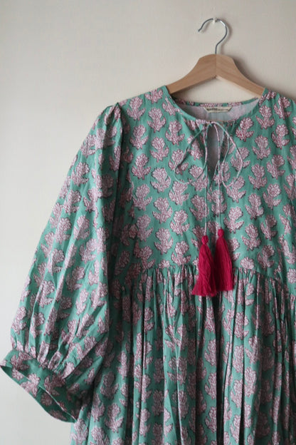Baloon sleeve dress