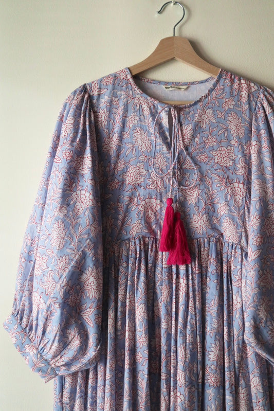 Balloon sleeve dress