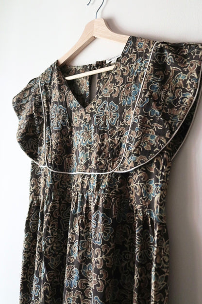 Yoke dress-flower-