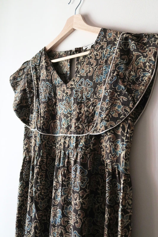 Yoke dress-flower-