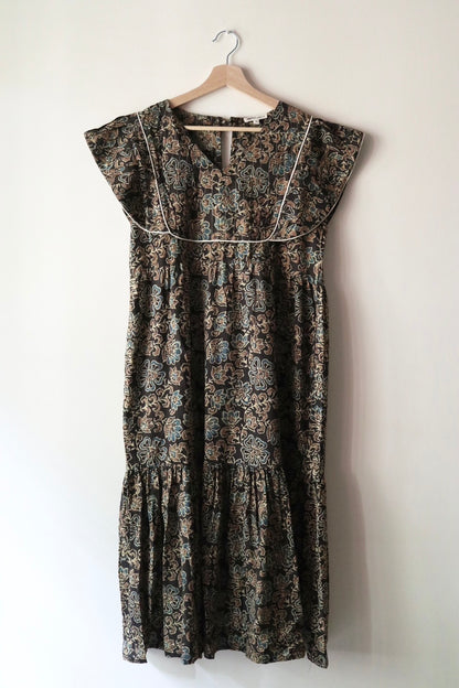 Yoke dress-flower-