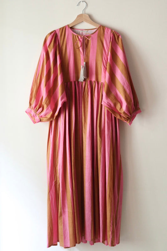 Balloon sleeve dress_ stripe pink