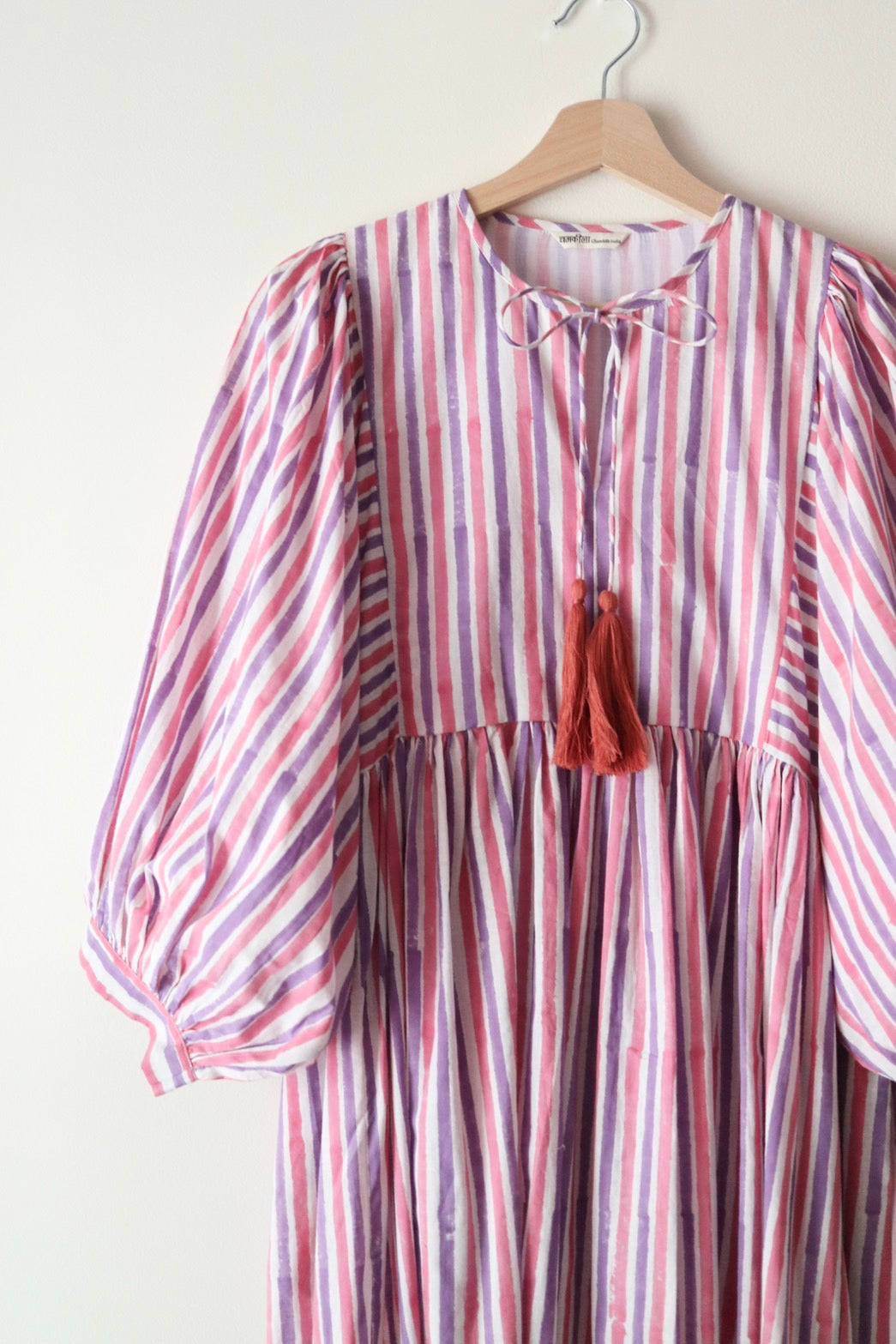 Balloon sleeve dress_ fine pink stripes