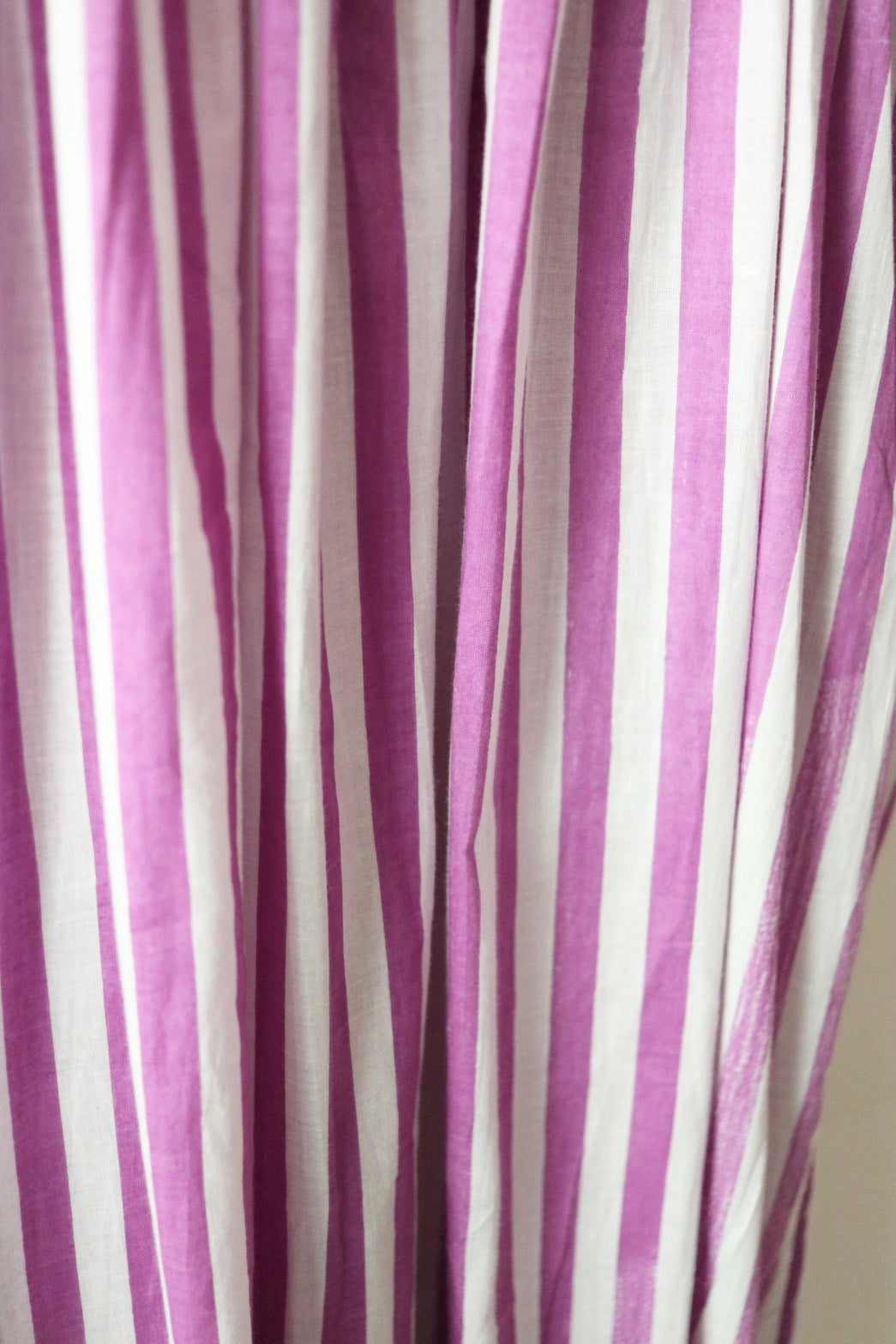 Balloon sleeve dress_ purple