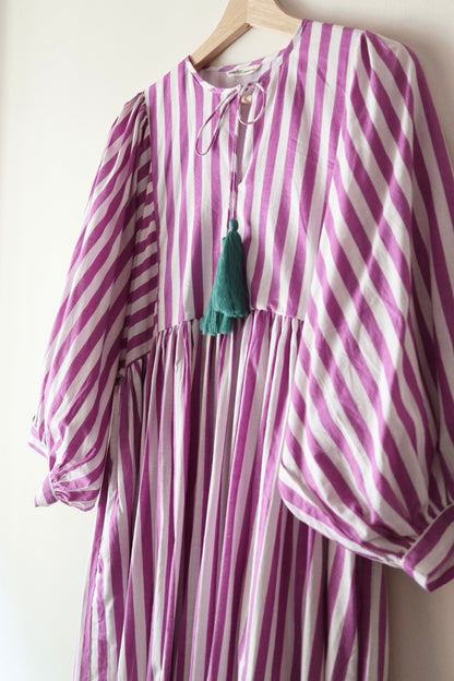 Balloon sleeve dress_ purple