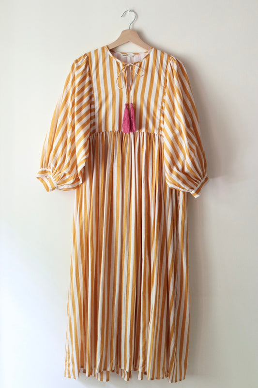 Balloon sleeve dress_ yellow